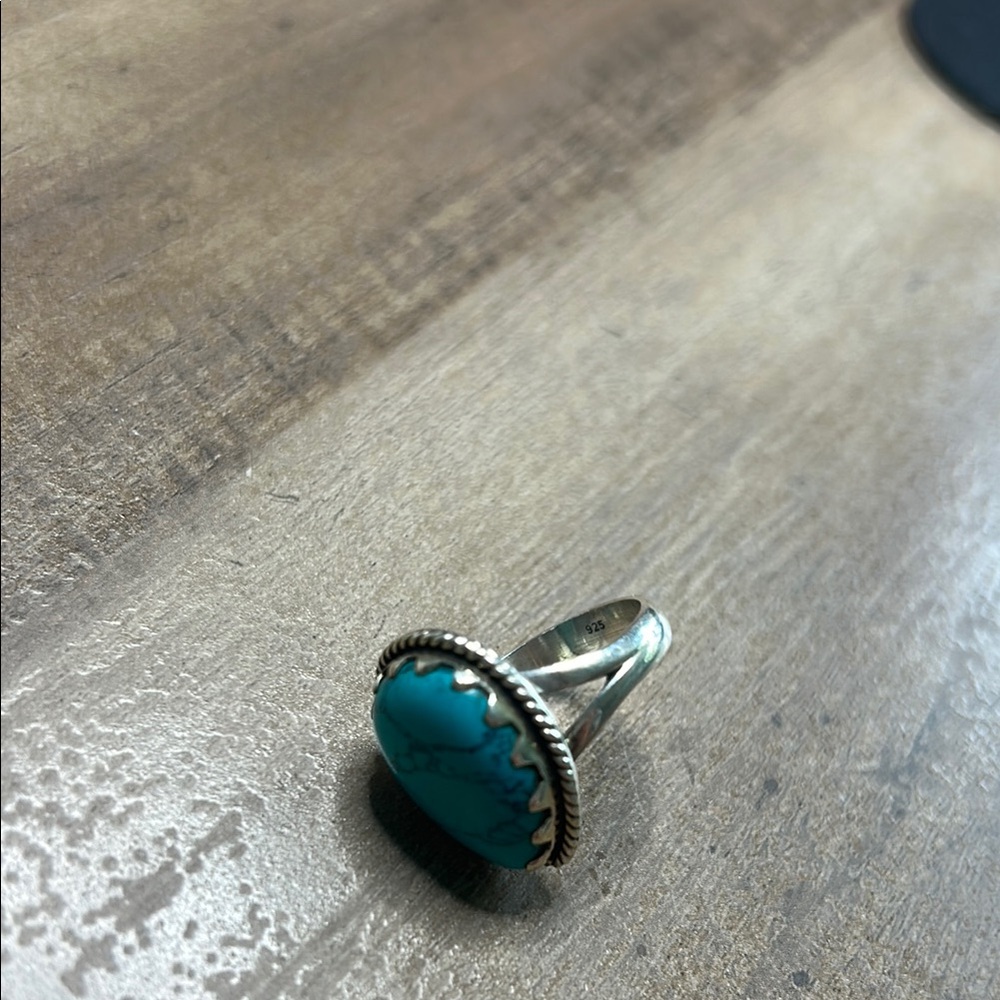 Turquoise Silver Ring - Picture 5 of 6